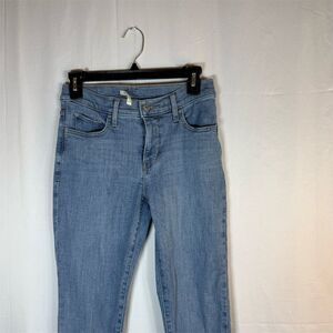 Levi’s 311 Shaping Skinny Jeans Womens Size 26 Blue Light Wash Mid Rise